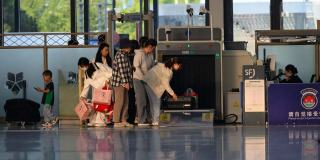 Consigne à bagages en aéroport : tarifs et emplacements