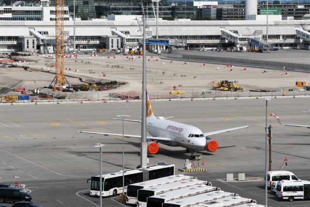 EuroAirport Bâle-Mulhouse : parking, navette vers Bâle ou Mulhouse et prise en charge EuroAirport Bâle-Mulhouse : parking, navette vers Bâle ou Mulhouse et prise en charge